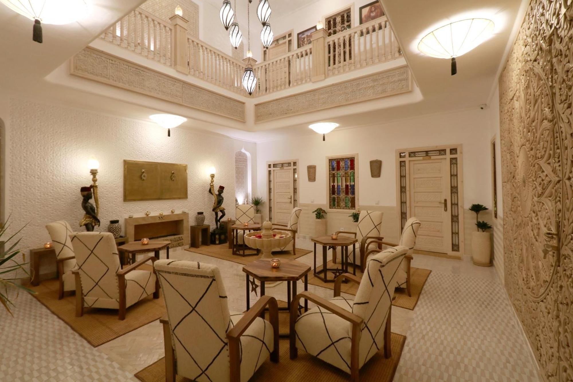Riad Wazani Square & Spa マラケシュ エクステリア 写真