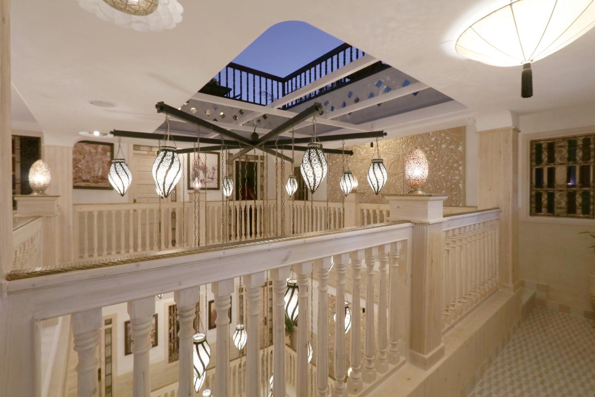 Riad Wazani Square & Spa マラケシュ エクステリア 写真